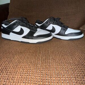 Nike Dunk Low - Black and White